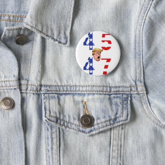Maga 45-47 Button met Donald Trump (In situ)