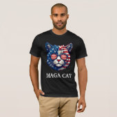 MAGA Cat President Trump Amerikaanse Vlag Patriott T-shirt (Voorkant volledig)