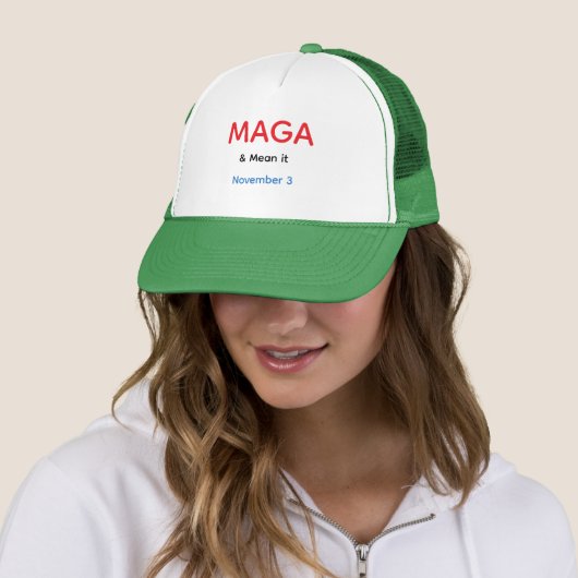 MAGA hat Trucker Pet (In situ)