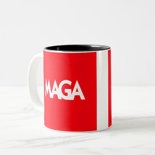MAGA-Mok 02 Tweekleurige Koffiemok (Voorkant links)