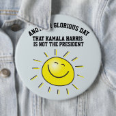 MAGA PATRIOT FUNNY ANTI-KAMALA GROTE Button (In situ)