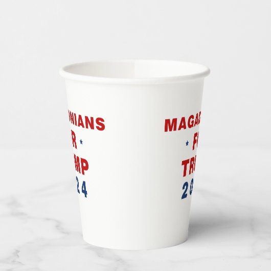 Magadonians voor Trump 2024 Rood Blauw Papieren Bekers (Links)