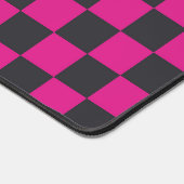 Magenta and smoke checkerboard pattern bureaumat (Hoek)