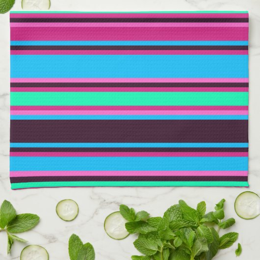 Magenta, Aqua en Blauw Gestreepte Keuken Handdoek (Gevouwen)