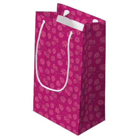 Magenta Berry Pattern Klein Cadeauzakje (Achterkant Gekanteld)