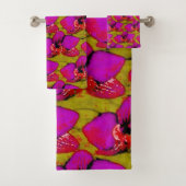 Magenta Bloemendesign Bad Handdoek (Insitu)