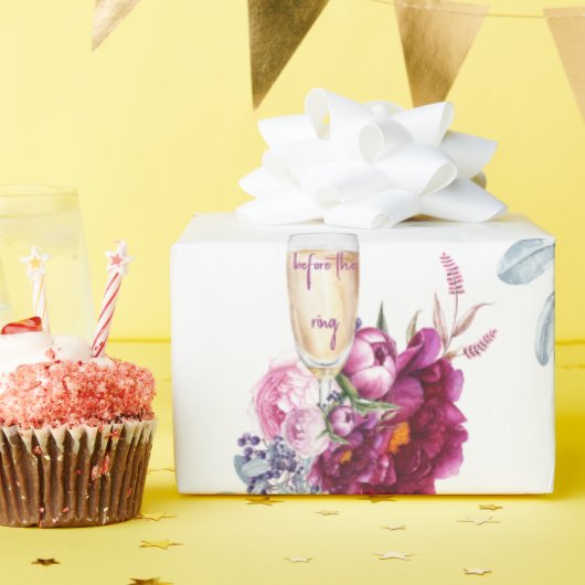 Magenta Bloemige Champagne Voor de Ring Trouw Cadeaupapier (Verjaardagsfeest)