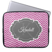 Magenta Chevron - Aangepaste laptophoes Laptop Sleeve (Voorkant)