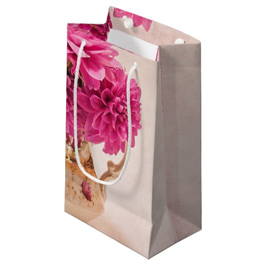 Magenta Dahlias Klein Cadeauzakje (Voorkant Gekanteld)