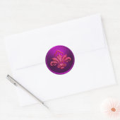 Magenta Fleur de Lis Envelope Seal Embossed Kijk Ronde Sticker (Envelop)