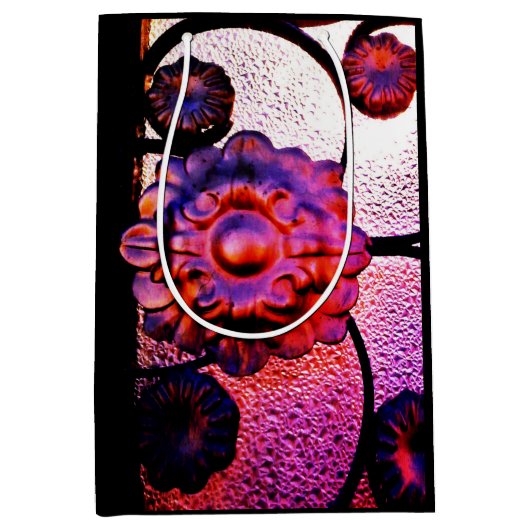 Magenta Flower Medium Cadeauzakje (Voorkant)