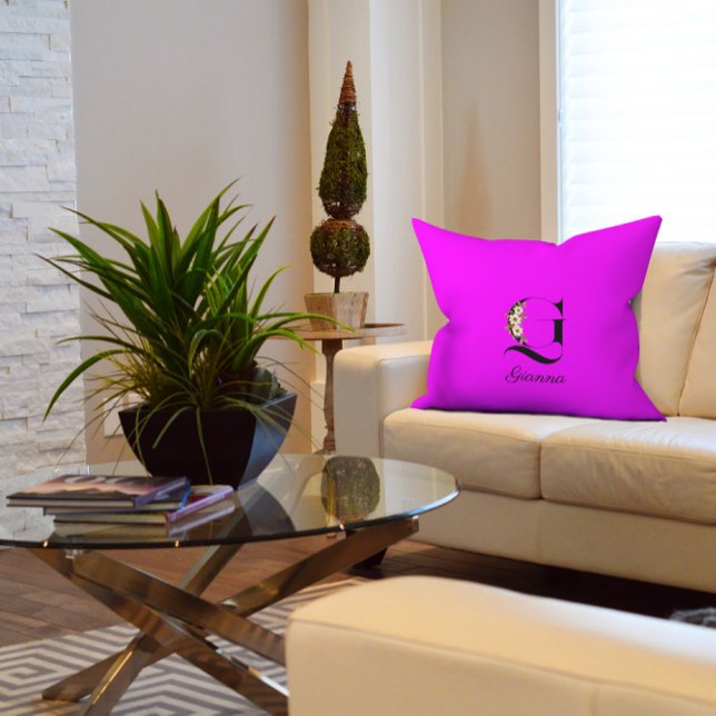 Magenta klassieke waterverf monogram gooien kussen (Creator heeft geüpload)