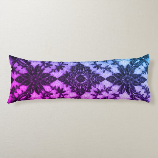 Magenta Lacework Chic Lichaamskussen (Voorkant)