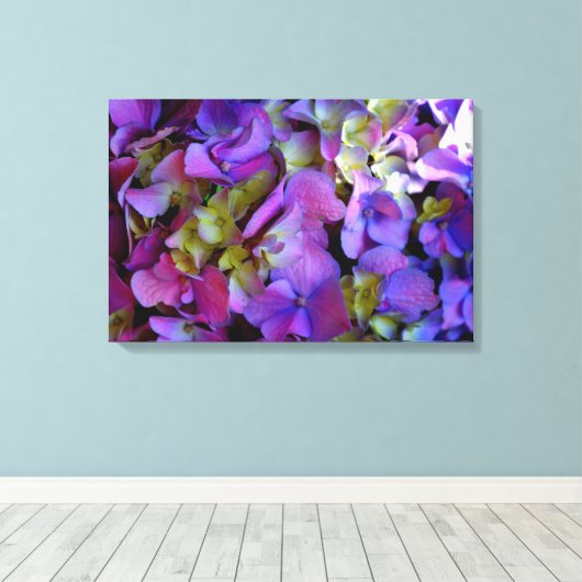 Magenta Paars blauw Hydrangeenbloemen Canvas Afdruk (Insitu (Houten vloer))