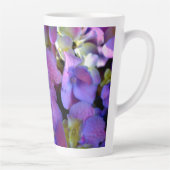 Magenta Paars blauw Hydrangeenbloemen Latte Mok (Rechts)