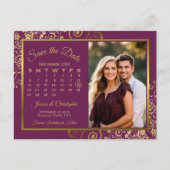Magenta Plum Gold Wedding Save Datum Kalender Foto Aankondigingskaart (Voorkant)