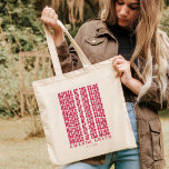 Magenta Retro Persoonlijke moeder van de bruid Tote Bag<br><div class="desc">Ben je op zoek naar het perfecte gepersonaliseerde cadeau? Kijk niet verder dan onze magenta roze leuke retro boho gepersonaliseerde moeder van de bruidde canvas tas! Dit tas is perfect voor elke bruid die op haar grote dag van haar persoonlijkheid en stijl wil shows. Bovendien is het een geweldig vrijgezellenfeest...</div>