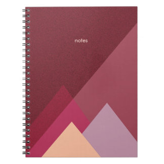 Magenta Roze Berg Journaal of Notitieboek