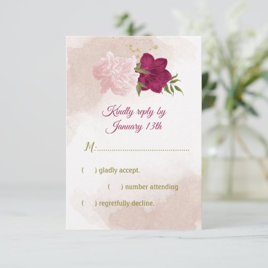 Magenta roze bloemen groene bladeren RSVP kaartje (Staand voorkant)