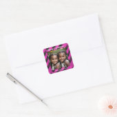 Magenta Roze Buffel Plaid Custom Foto Kerstmis Vierkante Sticker (Envelop)