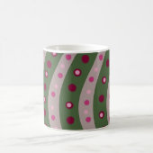 Magenta Roze Groen Springtime Polka Dot Patroon Koffiemok (Center)