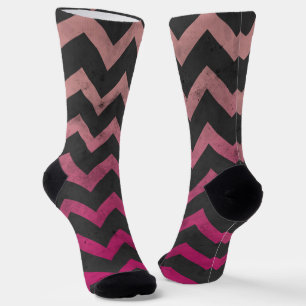 Magenta roze rode ombre donkergrijze chevron patro sokken