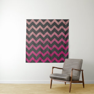 Magenta roze rode ombre donkergrijze chevron patro wandkleed