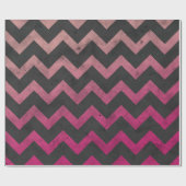 Magenta roze rood ombre donkergrijs chevron patroo cadeaupapier (Vlak)