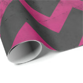 Magenta roze rood ombre donkergrijs chevron patroo cadeaupapier (Rol Hoek)