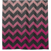 Magenta roze rood ombre donkergrijs chevron patroo douchegordijn (Voorkant)