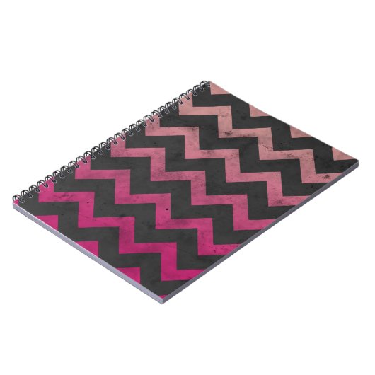 Magenta roze rood ombre donkergrijs chevron patroo notitieboek (Linkerzijde)