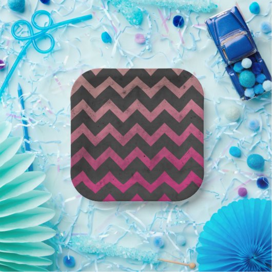 Magenta roze rood ombre donkergrijs chevron patroo papieren bordje (Feest)