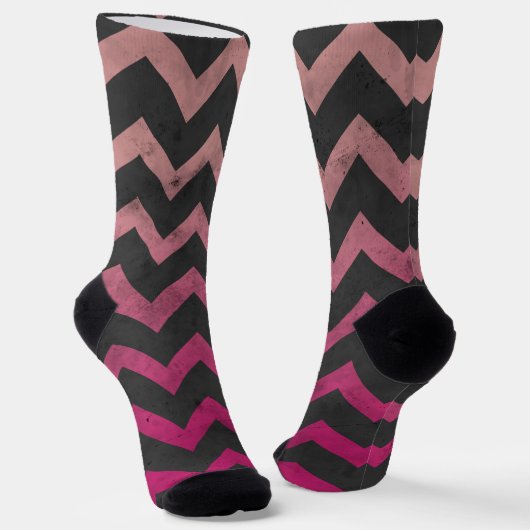 Magenta roze rood ombre donkergrijs chevron patroo sokken (Gebogen)