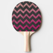 Magenta roze rood ombre donkergrijs chevron patroo tafeltennisbatje (Voorkant)