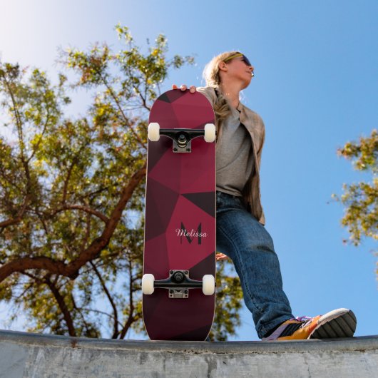 Magenta roze rood zwart geometriepatroon Monogram Persoonlijk Skateboard (Buiten 1)
