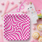 Magenta Roze & Wit Warped Chic Checkered Pattern Papieren Bordje (Feest)