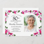 Magenta roze witte foto 80th Birthday Kaart<br><div class="desc">Een elegant lijst waterverf pansies omringt je details en foto van je 80ste verjaardagsfeestje. De heldere en kleurrijke magenta, roze en witte bloem is perfect voor een lente- of zomerfeest. Al tekst is editable zodat kunt u enkel het juiste beeld creëer. De achterkant van de uitnodiging is een scherp wit....</div>