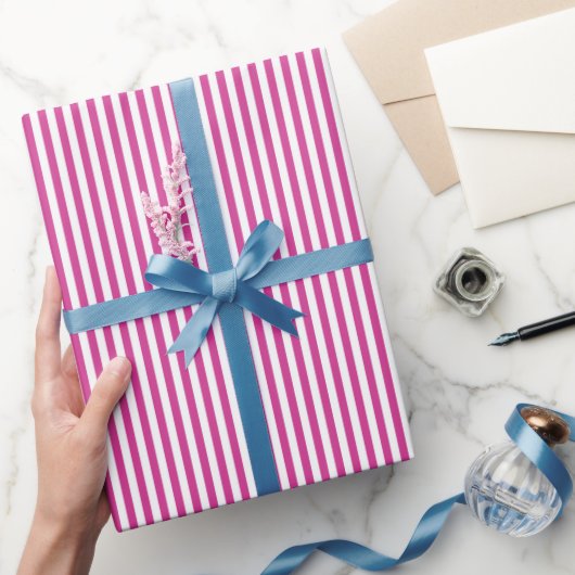 Magenta Roze & Witte Strepen Cadeaupapier (Geschenken)