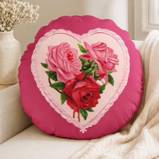 Magenta Vintage Rose Hart Valentijn Rond Kussen (Magenta Vintage Rose Heart Valentine Round Pillow)
