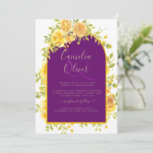 Magenta Yellow Roses Plum Paars Gold Wedding Kaart (Staand voorkant)
