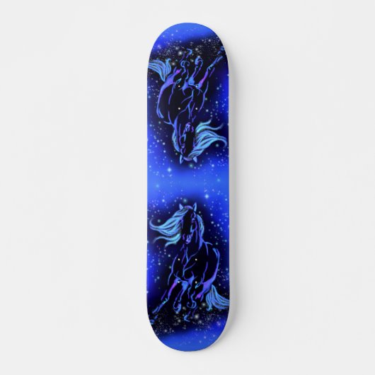 Magic Blue Horse die op de maanlichte Sterrennacht Persoonlijk Skateboard (Voorkant)