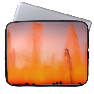 Magic Fountain of Montjuic, Barcelona, Spanje. Nig Laptop Sleeve