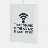 MAGIC IN DE LUCHT IS WIFI GLAS ORNAMENT (Voorkant links)