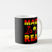 Magic is echt een halloween pomkin witch koffiemok (Voorkant rechts)