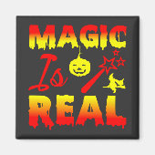 Magic is echt een halloween pomkin witch magneet (Voorkant)