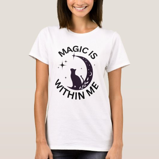 Magic is Within Me Cat + Moon T-shirt (Voorkant)