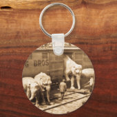 Magic Lantern Slide Ringling Bros Elephant Train Sleutelhanger (Voorkant)