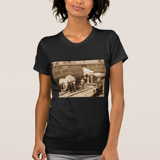 Magic Lantern Slide Ringling Bros Elephant Train T-shirt (Voorkant)