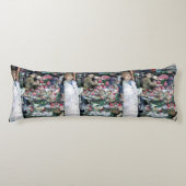 Magic Moment in Misloc Market Lichaamskussen (Voorkant)