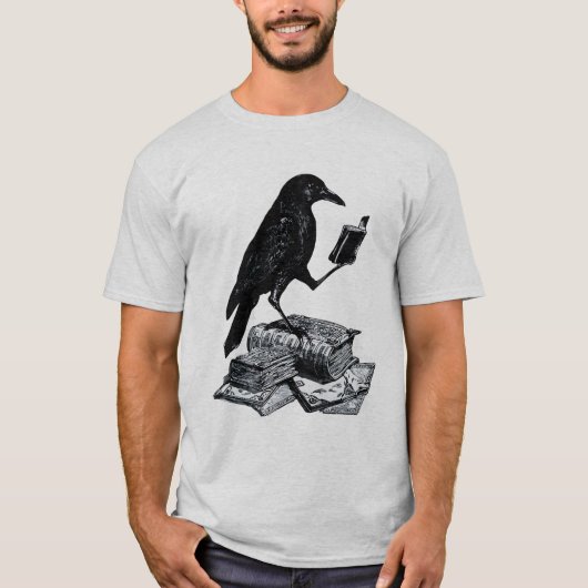 Magic Raven met Academische Boeken T-shirt (Voorkant)